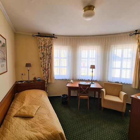 Hotel Zur Post Waldbreitbach Eksteriør billede