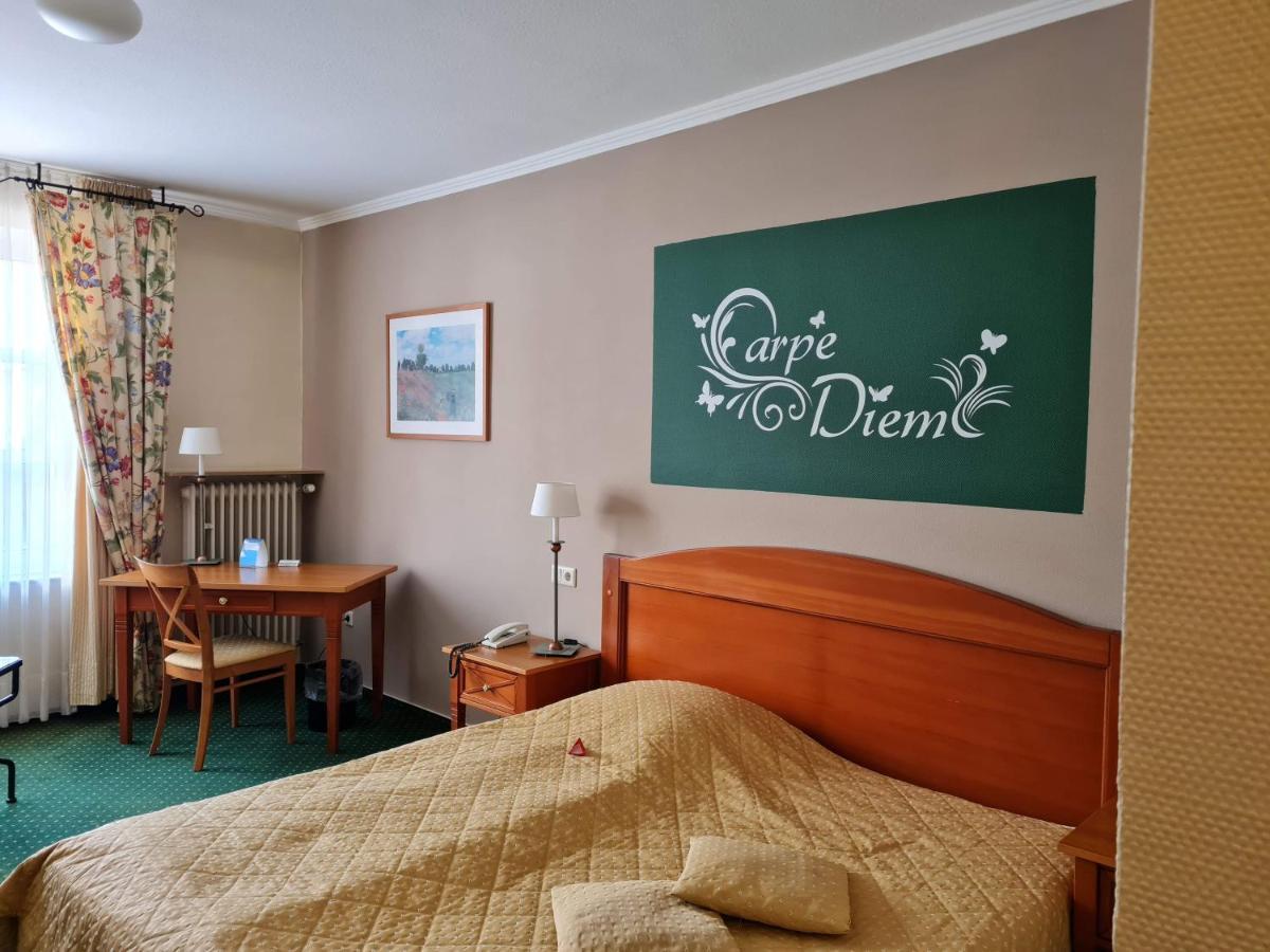 Hotel Zur Post Waldbreitbach Eksteriør billede